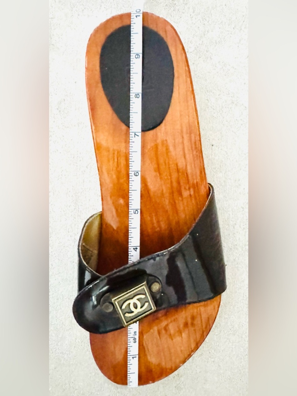 CHANEL Vintage Brown Patent Wood CC Clog Sandals Patent CC Slides EU 39 - Picture 11 of 11